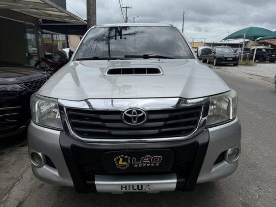 TOYOTA HILUX 3.0 SR 4X4 CD 16V TURBO INTERCOOLER DIESEL 4P AUTOMÁTICO